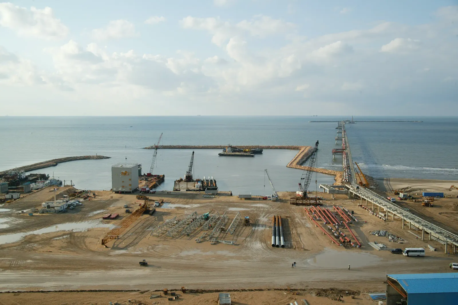 Egyptian Liquefied Natural Gas (LNG) Project, Abu Qir Bay, north of Idku City